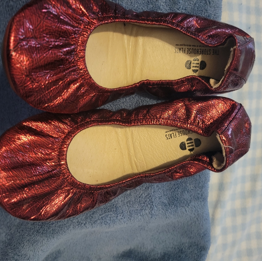 Leather flats